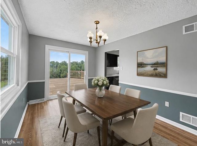 439 VALLEY RD, York, PA 17407