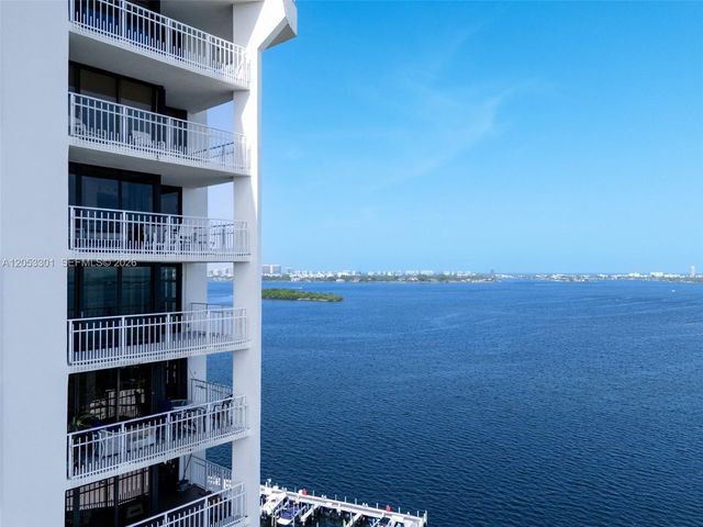 4000 Towerside Ter 1210, Miami, FL 33138
