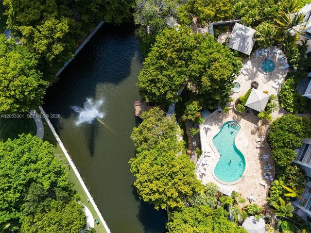 4000 Towerside Ter 1210, Miami, FL 33138