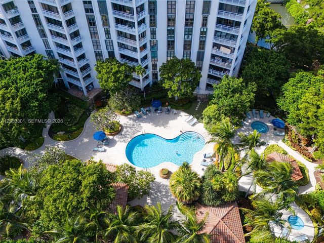 4000 Towerside Ter 1210, Miami, FL 33138