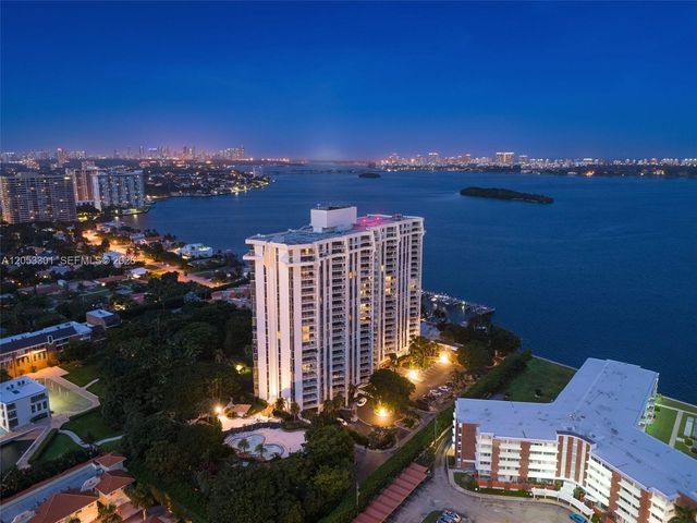 4000 Towerside Ter 1210, Miami, FL 33138