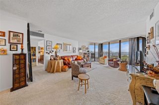 4000 Towerside Ter 1210, Miami, FL 33138