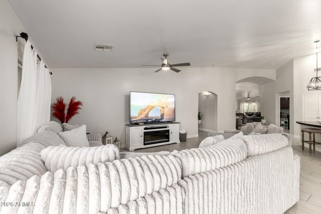 3929 N DEAD WOOD Drive, Casa Grande, AZ 85122