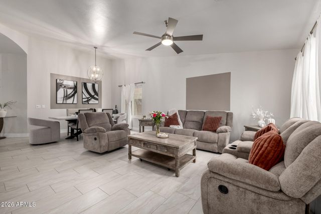 3929 N DEAD WOOD Drive, Casa Grande, AZ 85122