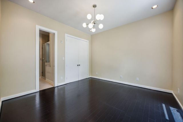 207 Pierce Street 205, Houston, TX 77002