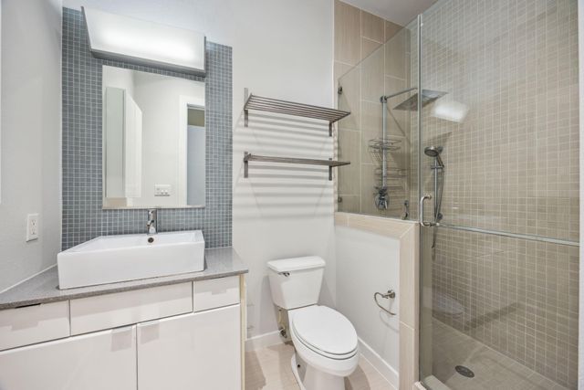 207 Pierce Street 205, Houston, TX 77002