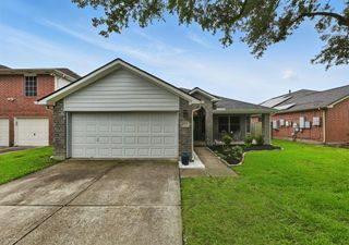 2878 Rocky Creek Lane, Dickinson, TX 77539