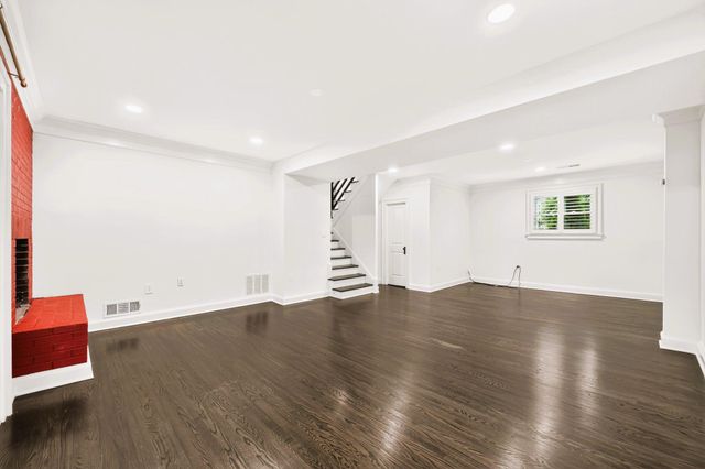 9901 BELHAVEN RD, Bethesda, MD 20817