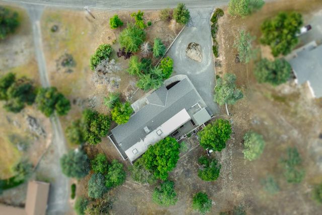 42906 Ranger Circle Dr. Drive, Coarsegold, CA 93614