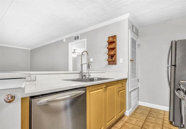 5304 W KENNEDY BOULEVARD 306, Tampa, FL 33609