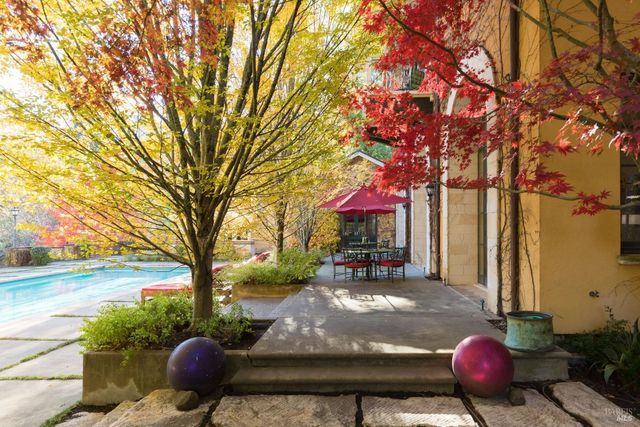 18730 Canyon Rd, Sonoma, CA 95476