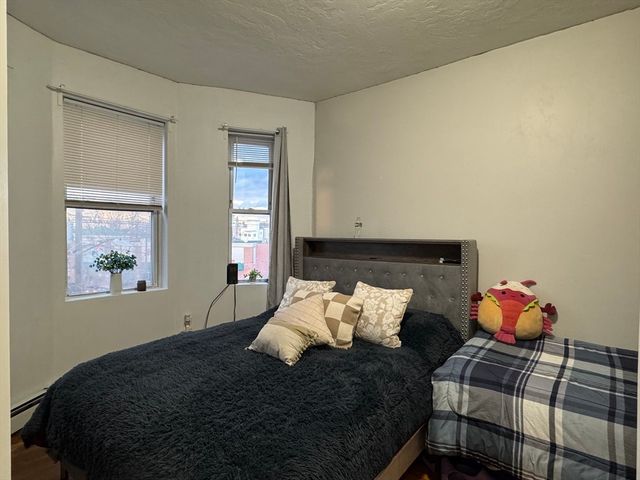 139 London Street 3, Boston, MA 02128