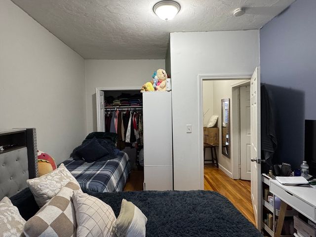 139 London Street 3, Boston, MA 02128