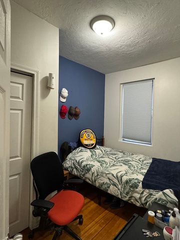 139 London Street 3, Boston, MA 02128