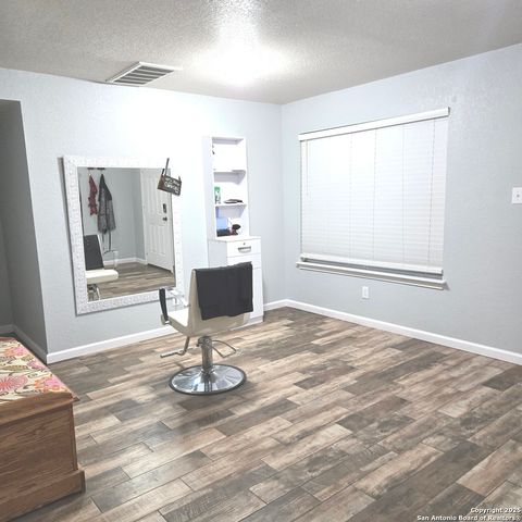 10015 Del Lago, San Antonio, TX 78245