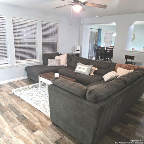 10015 Del Lago, San Antonio, TX 78245