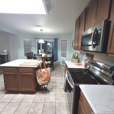 10015 Del Lago, San Antonio, TX 78245