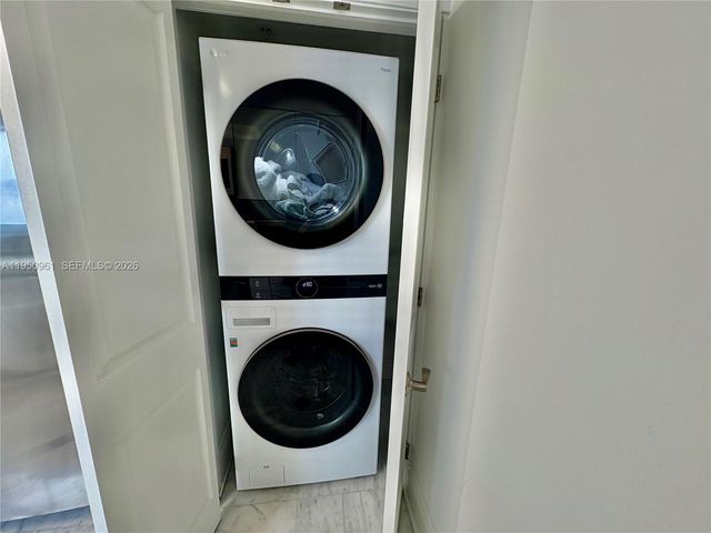 1800 N Bayshore Dr 1801, Miami, FL 33132