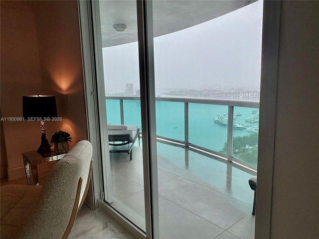 1800 N Bayshore Dr 1801, Miami, FL 33132