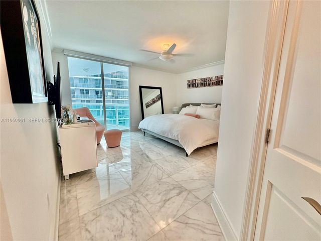 1800 N Bayshore Dr 1801, Miami, FL 33132