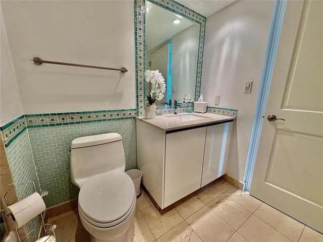 1800 N Bayshore Dr 1801, Miami, FL 33132