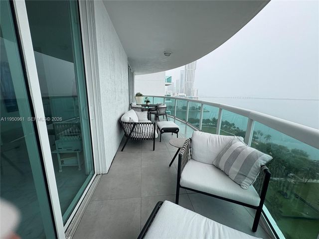 1800 N Bayshore Dr 1801, Miami, FL 33132