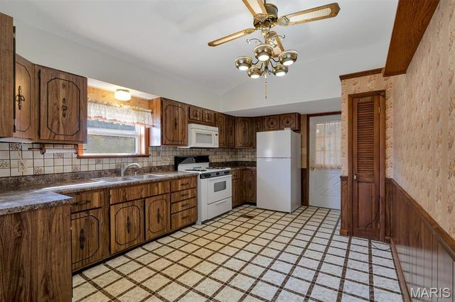 4925 State Road 30, House Springs, MO 63051