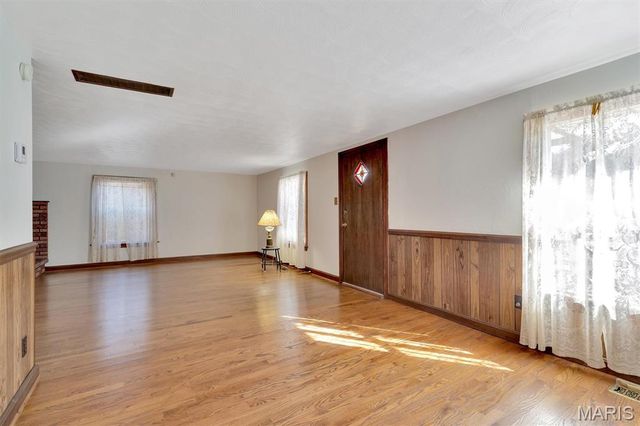 4925 State Road 30, House Springs, MO 63051