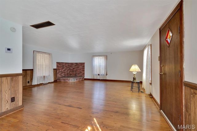 4925 State Road 30, House Springs, MO 63051