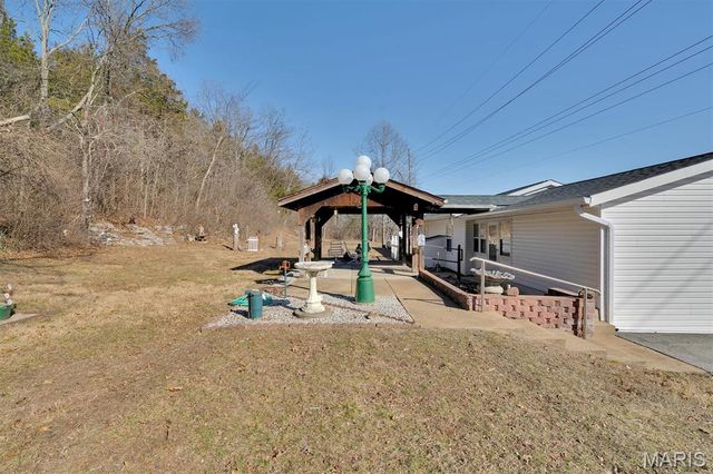 4925 State Road 30, House Springs, MO 63051