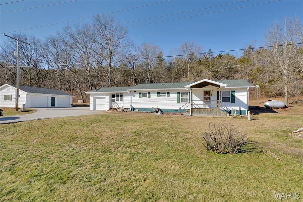4925 State Road 30, House Springs, MO 63051