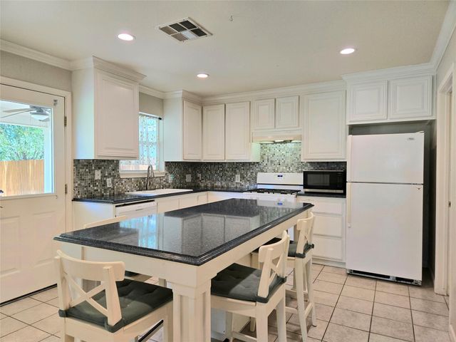 809 Sheraton Ave, Austin, TX 78745