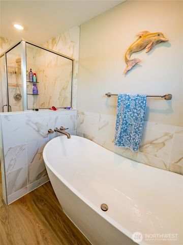 806 CODY Street SE, Rainier, WA 98576