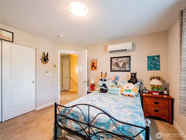 806 CODY Street SE, Rainier, WA 98576