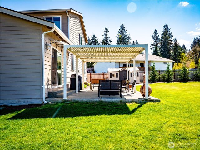 806 CODY Street SE, Rainier, WA 98576