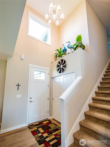 806 CODY Street SE, Rainier, WA 98576