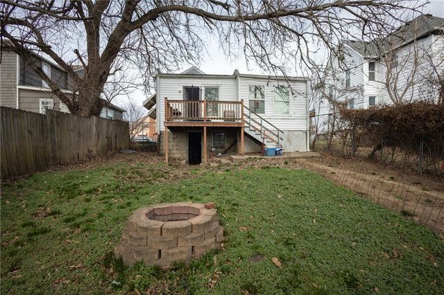 116 W Gay Street, Warrensburg, MO 64093