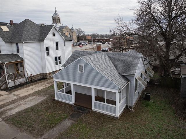 116 W Gay Street, Warrensburg, MO 64093