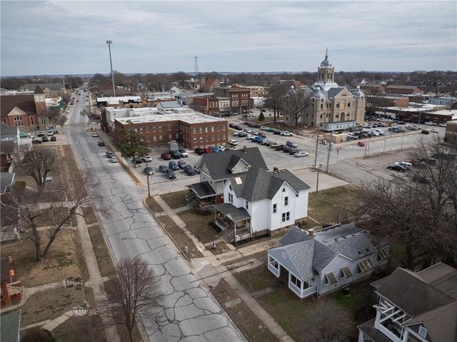 116 W Gay Street, Warrensburg, MO 64093