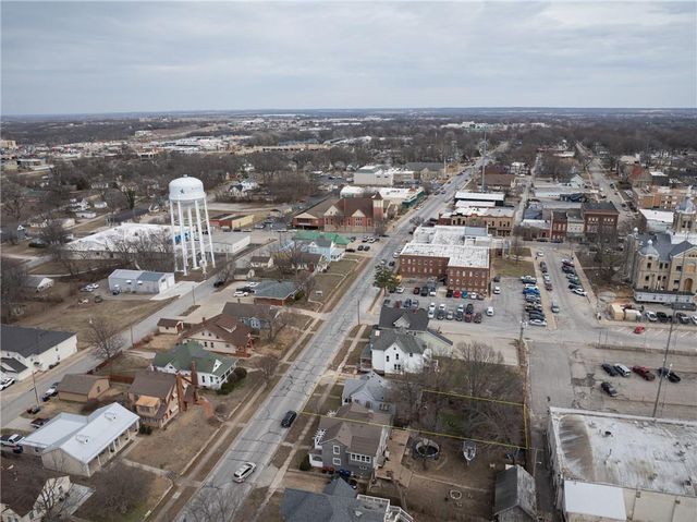 116 W Gay Street, Warrensburg, MO 64093