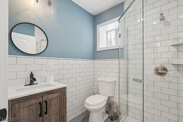 13 Roger Ave, Wanaque Boro, NJ 07420