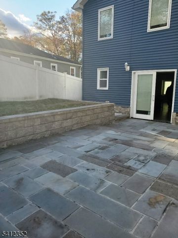 13 Roger Ave, Wanaque Boro, NJ 07420