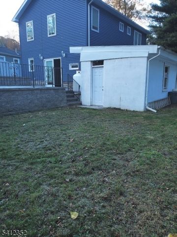 13 Roger Ave, Wanaque Boro, NJ 07420
