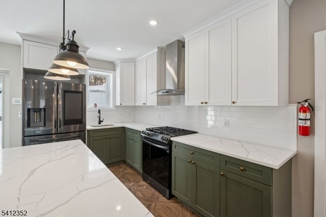 13 Roger Ave, Wanaque Boro, NJ 07420