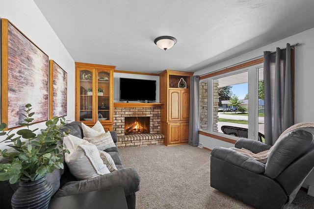 3464 GOLF DRIVE, Green Bay, WI 54311