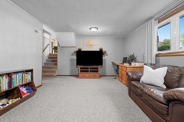 3464 GOLF DRIVE, Green Bay, WI 54311