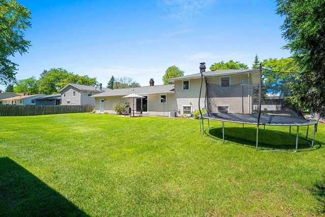 3464 GOLF DRIVE, Green Bay, WI 54311