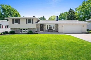 3464 GOLF DRIVE, Green Bay, WI 54311