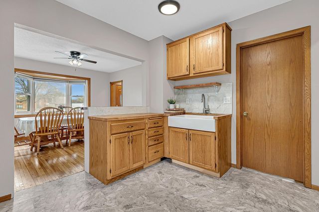 1115 Litchfield Avenue SW, Willmar, MN 56201