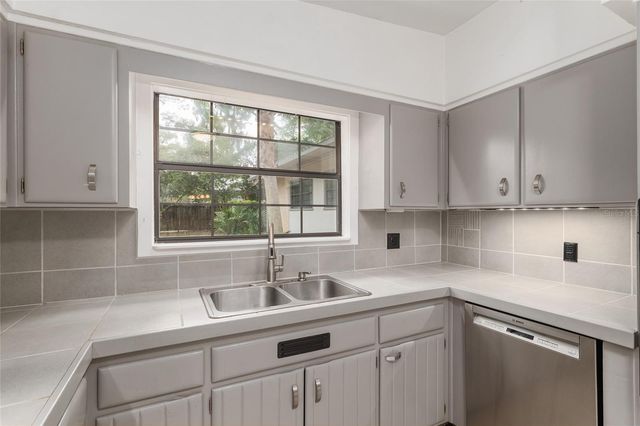 2111 SW 44TH AVENUE, Gainesville, FL 32608